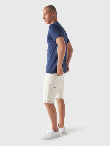 Logo embroidered T-shirt in blue - 4