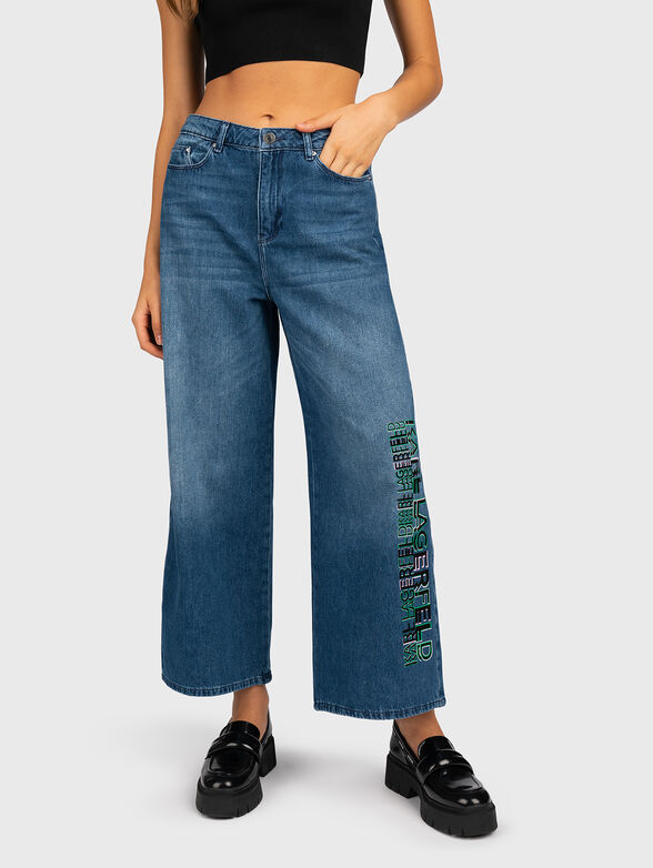 Jeans with wide leg and fancy logo - 1