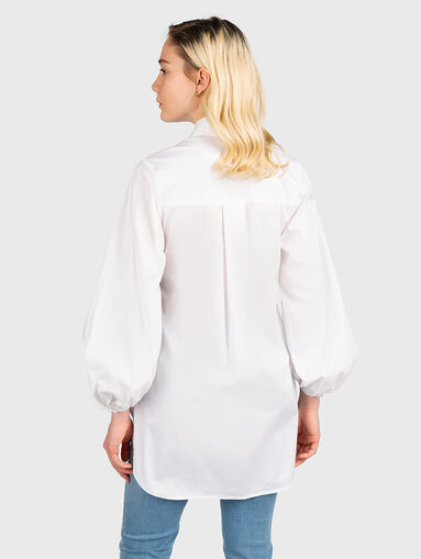 Shirt with accent sleeves and pocket - 3