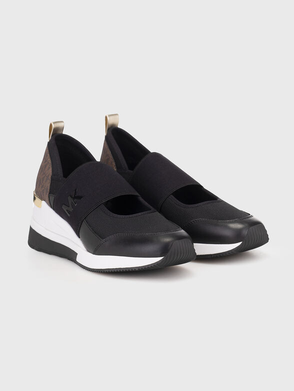 Black sneakers with logo details - 2