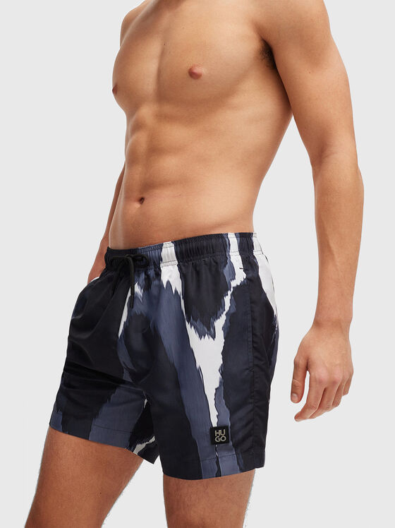 BULL beach shorts with multicolour print - 1