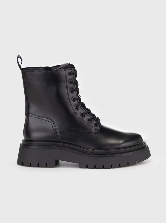 Black boots - 1