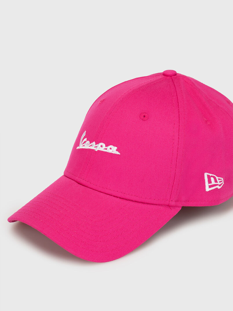  9FORTY VESPA hat with embroidery in fucsia color - 3