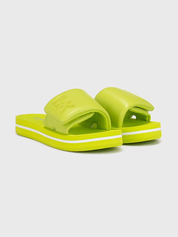 Black platform beach shoes - 2