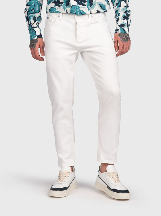 Pantaloni scurtați din denim ARGON în alb - 1