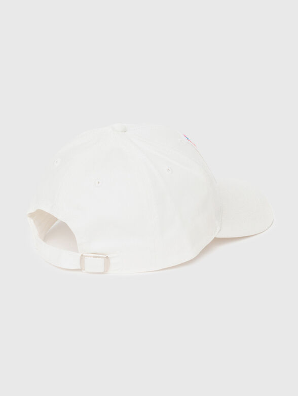 Baseball cap with embroidered patch - 2