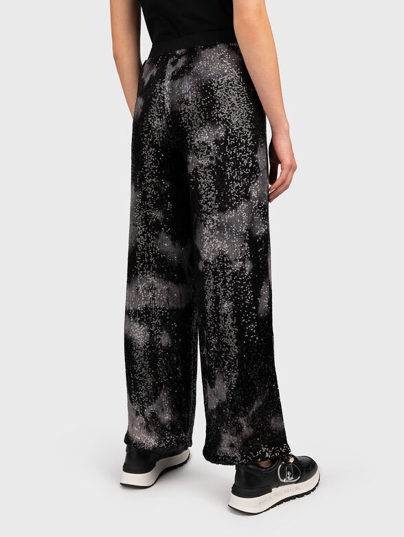 Pants with appliquéd sequins - 2