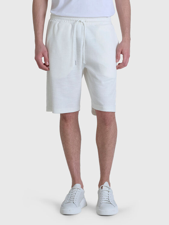 Sports shorts with elasticated waist - 1