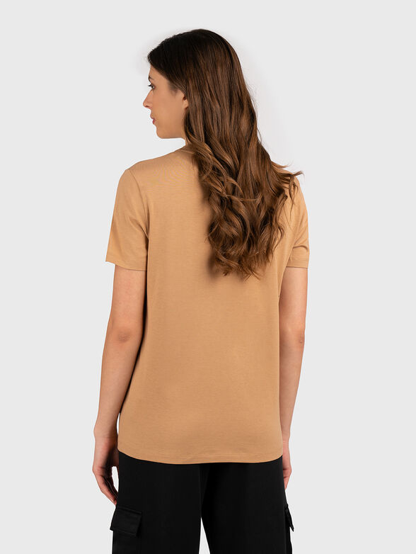 Embroidered T-shirt in beige  - 2