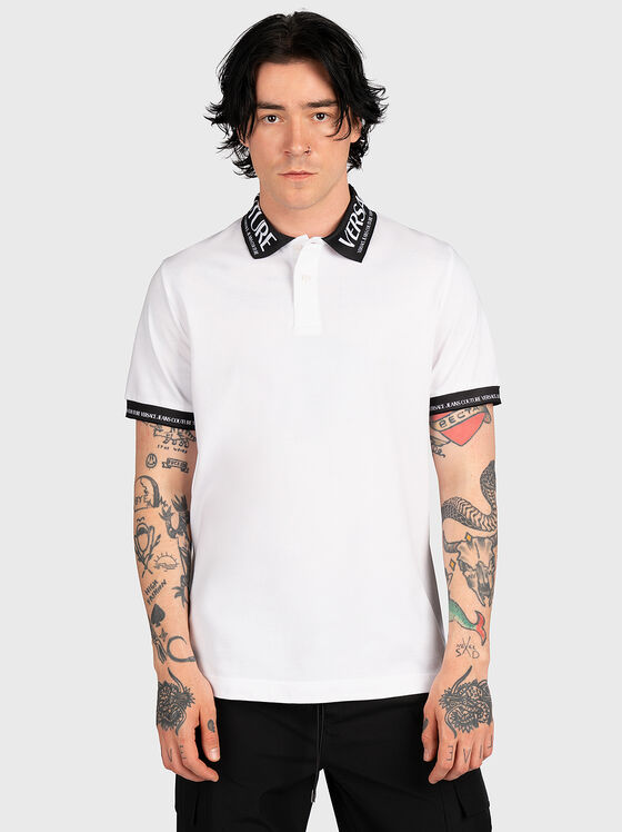 Black polo-shirt with contrasting collar - 1