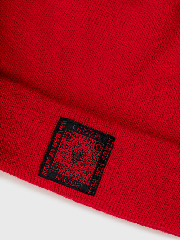 Red beanie - 3