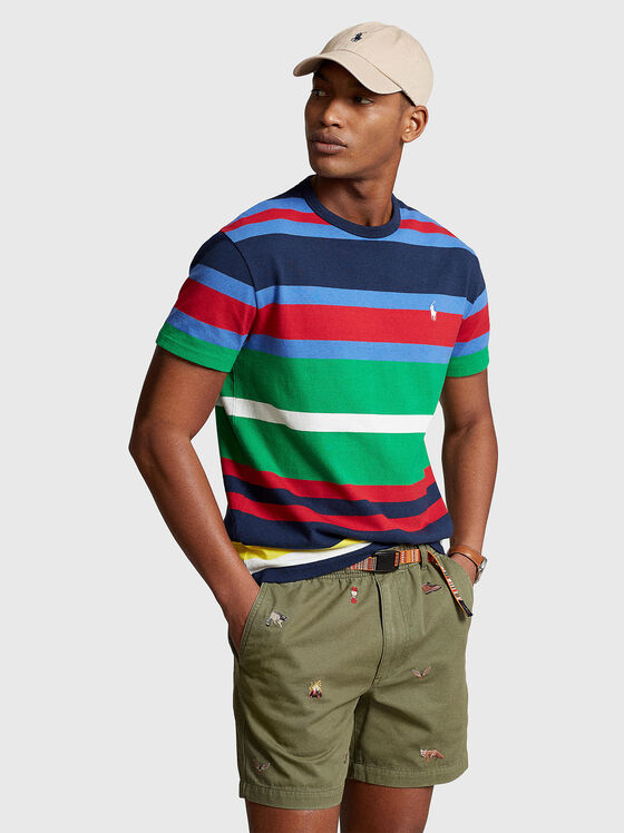 Tricou cu imprimeu multicolor cu dungi - 1